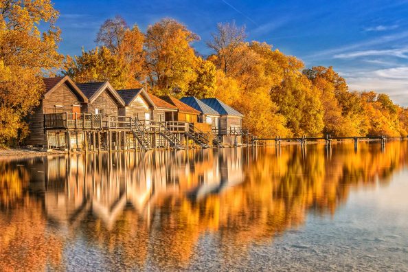 Indian Summer im Oktober am Ammersee in Bayern/Deutschland